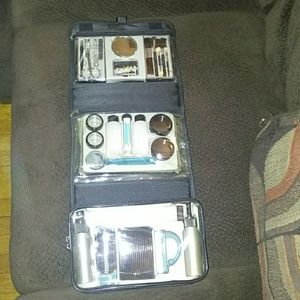 Traveling hygiene kit bag